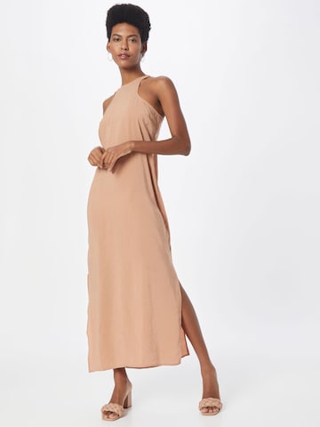 Robe d’été Nasty Gal en marron : devant