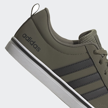ADIDAS SPORTSWEAR Matalavartiset tennarit 'VS Pace 2.0' värissä vihreä