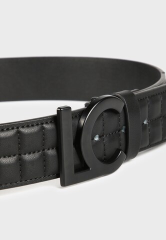 Lola Casademunt Riem in Zwart