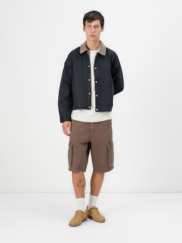 Abercrombie & Fitch Välikausitakki värissä sininen