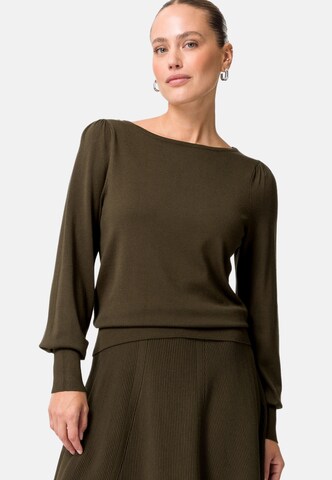 Pull-over zero en vert : devant