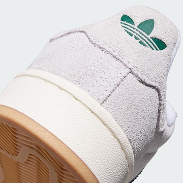 balts ADIDAS ORIGINALS Zemie brīvā laika apavi 'Campus 00s'