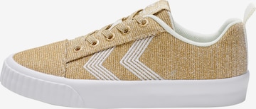 Hummel Sneakers 'BASE COURT' in Gold: front