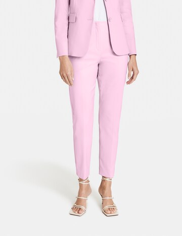 GERRY WEBER Slim fit Pleated Pants in Pink: front