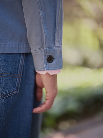 Coupe regular Veste mi-saison 'Chore' Next en bleu