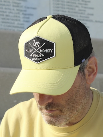 Cappello da baseball sportivo di Surf Monkey in giallo