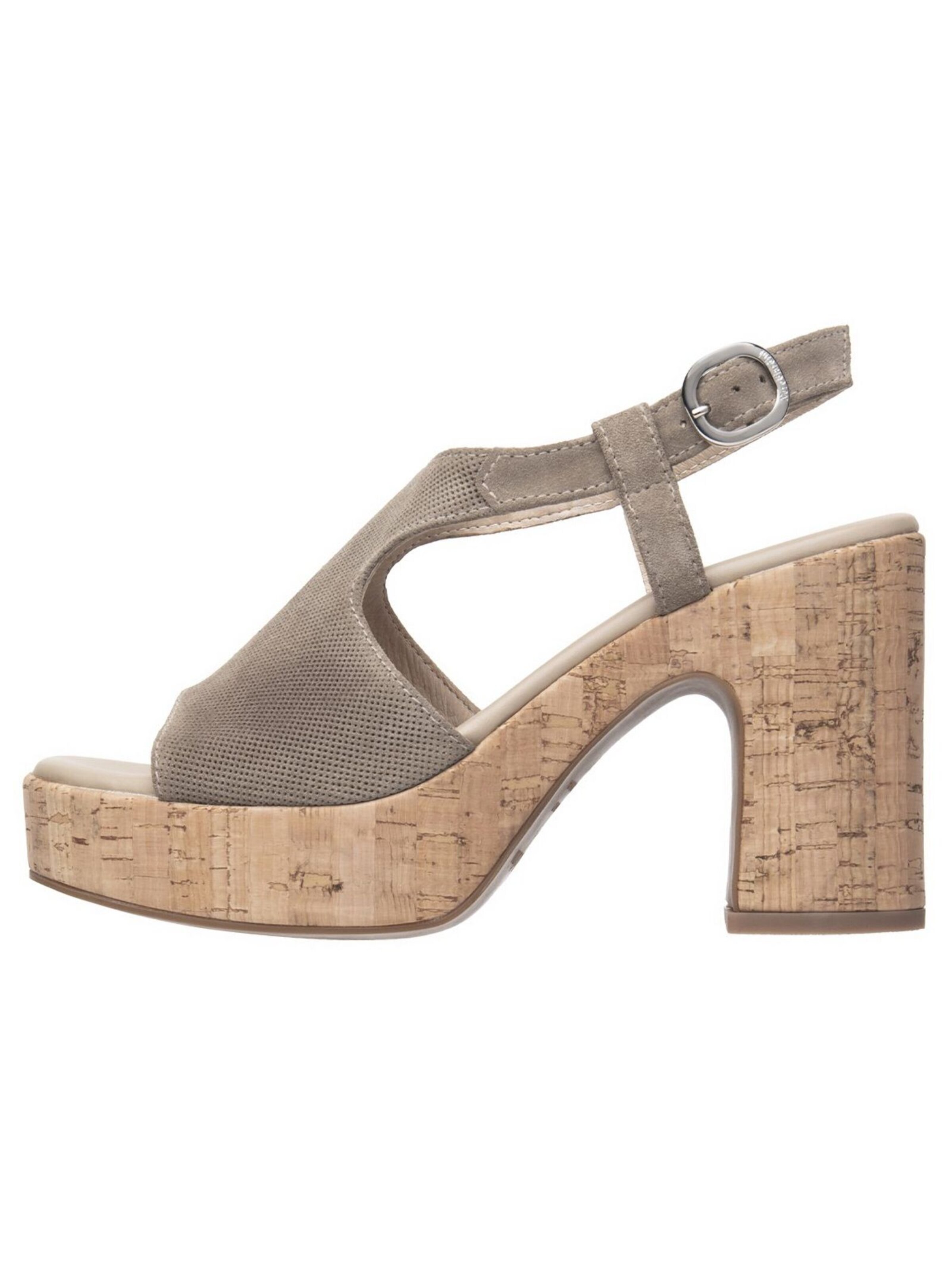 Nero Giardini Sandals in Grey