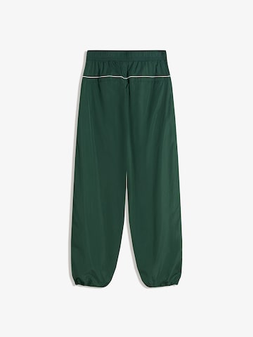 Bershka Zúžený strih Nohavice - Zelená