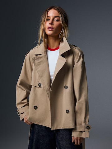 Bershka Prehoden plašč | rjava barva: sprednja stran