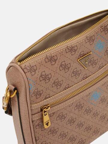 GUESS Umhängetasche 'Milano' in Braun
