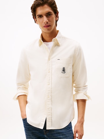 TOMMY HILFIGER Regular fit Button Up Shirt in White: front
