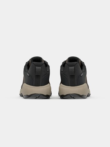 COLUMBIA Nizki čevelj 'NEWTON NIMBLE™' | zelena barva