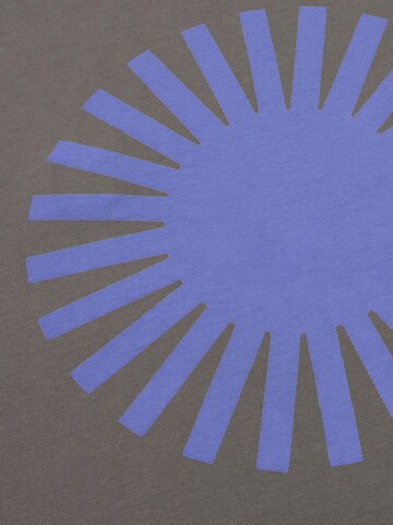 Thinking MU Shirt 'SOL' in Grey