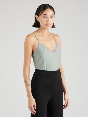 ABOUT YOU Top ' Mandy' in Green: front