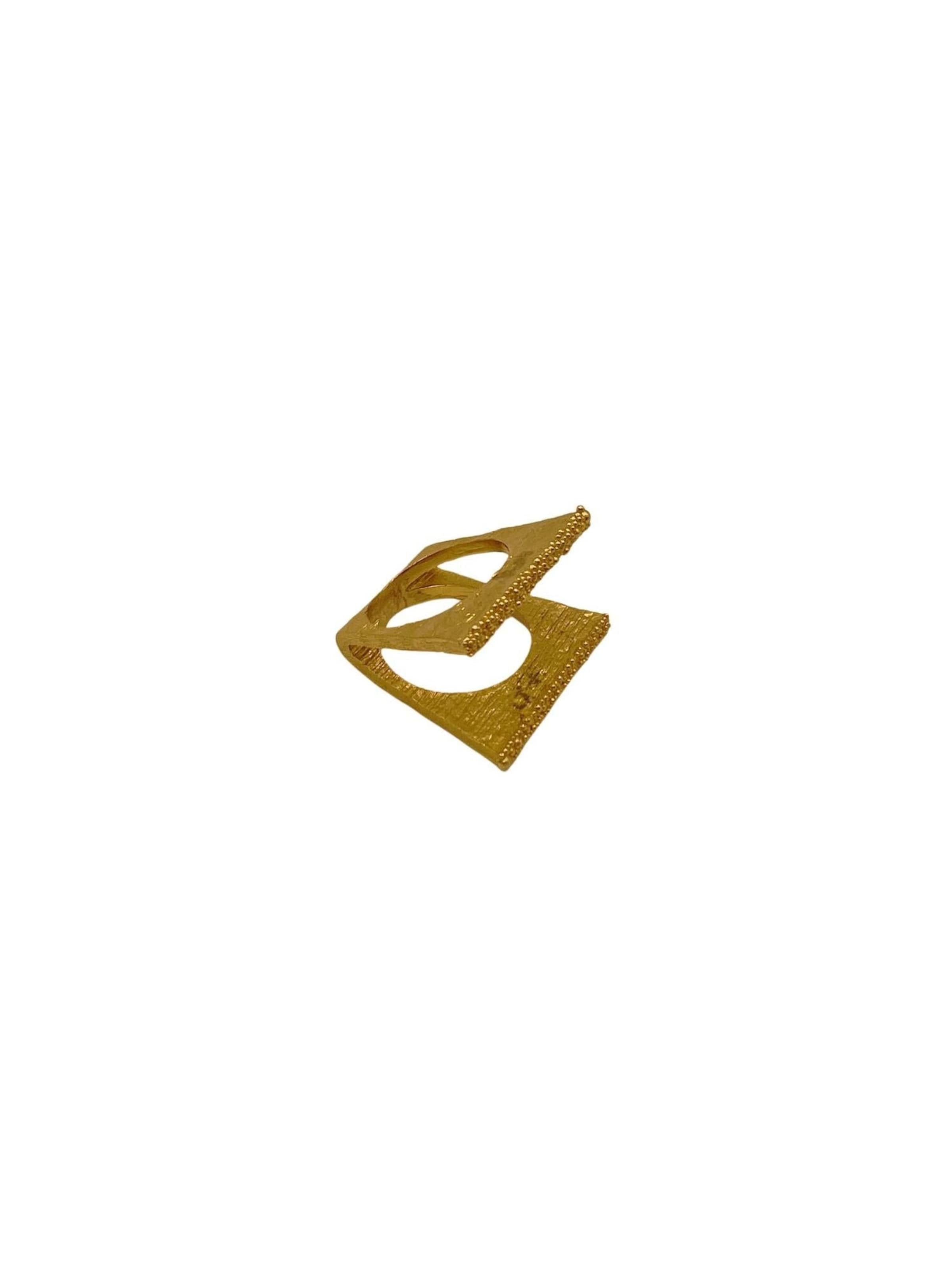 Les Reines - Anillo 'Recta' en oro: frente