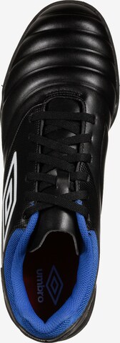 Chaussure de foot UMBRO en noir