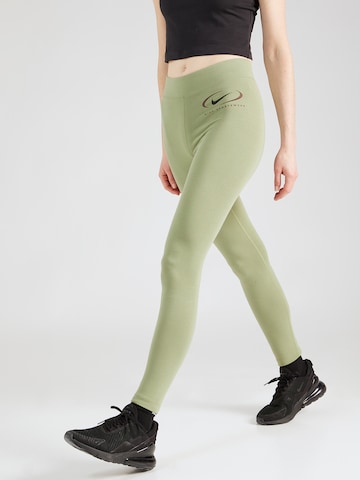 Nike Sportswear - Skinny Leggings 'Swoosh' en verde: frente