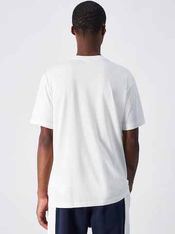 T-Shirt Champion Authentic Athletic Apparel en blanc