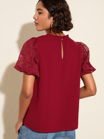 Friends Like These Блуза в червено