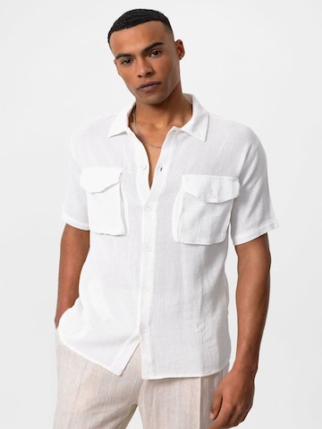 Regular fit Camicia di Antioch in bianco
