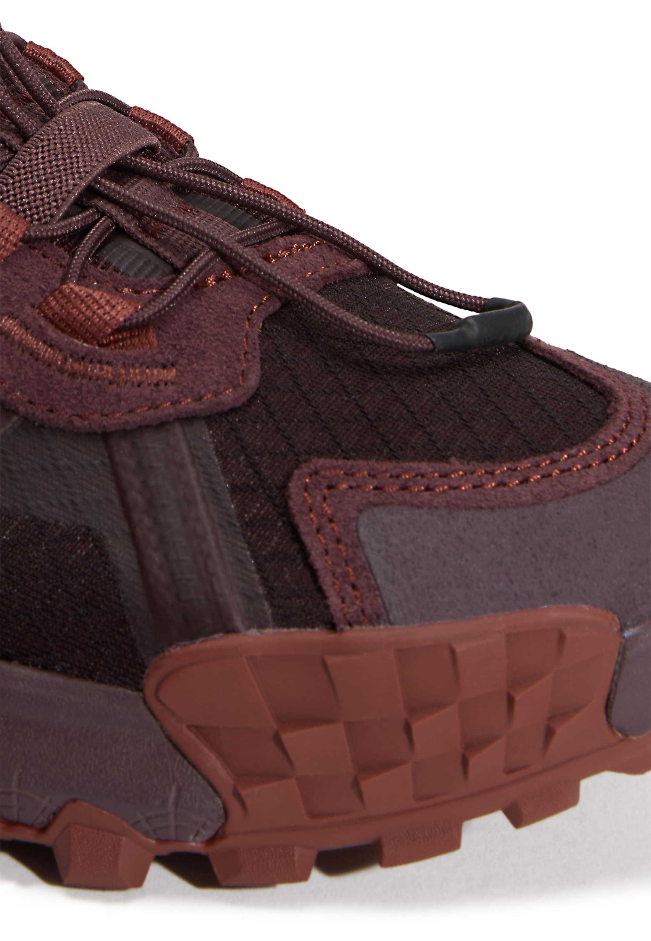 VANS Lage schoen in Bruin