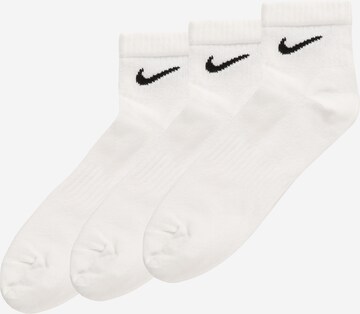 Regular Chaussettes de sport NIKE en blanc : devant