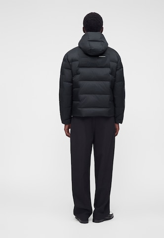 EA7 Emporio Armani Зимняя куртка в Черный