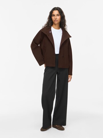VILA - Chaqueta de entretiempo en marrón