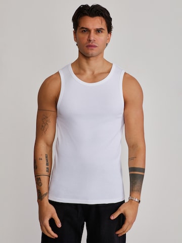 SikSilk Shirt in Weiß: Vorderseite