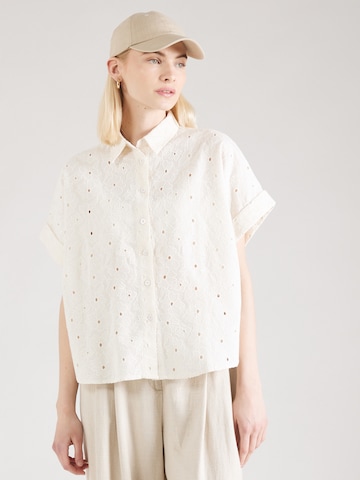 NÜMPH Blouse 'NUKARI' in White: front