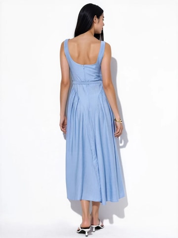 Busem - Vestido 'Midi' em azul