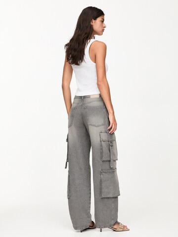 Pull&Bear Wide leg Cargo jeans in Grey