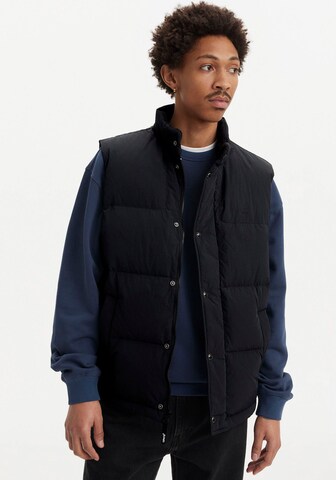 LEVI'S ® Vest in Black