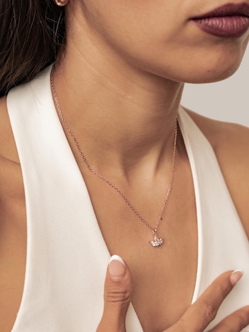 Hey Happiness - Cadena 'Marquise Flower' en oro