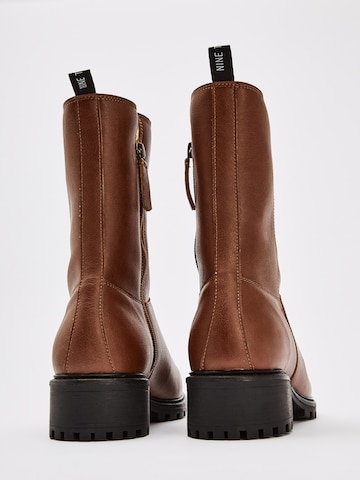 NINE TO FIVE Boots 'Mala' in Brown