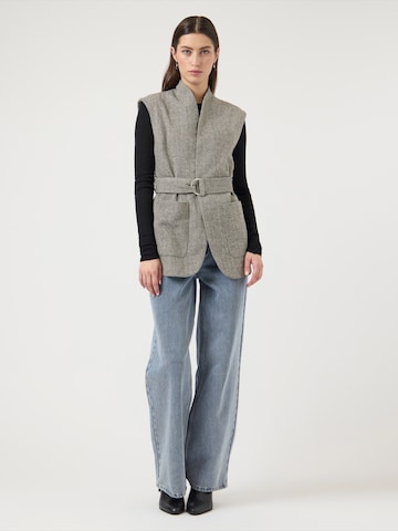 juoda YAS Liemenė 'YASTABBY'