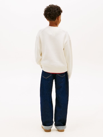 TOMMY HILFIGER Svetr 'Heritage' – bílá