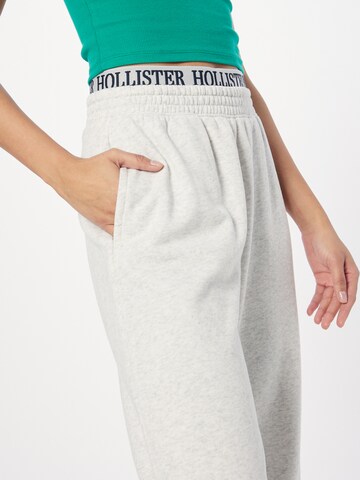 HOLLISTER Alt kitsenev Püksid, värv hall