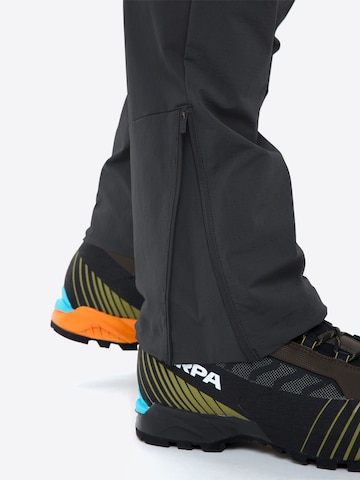 VAUDE Regular Outdoor trousers 'Croz III' in Black