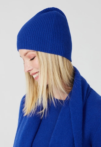 Style Republic Beanie in Blue: front