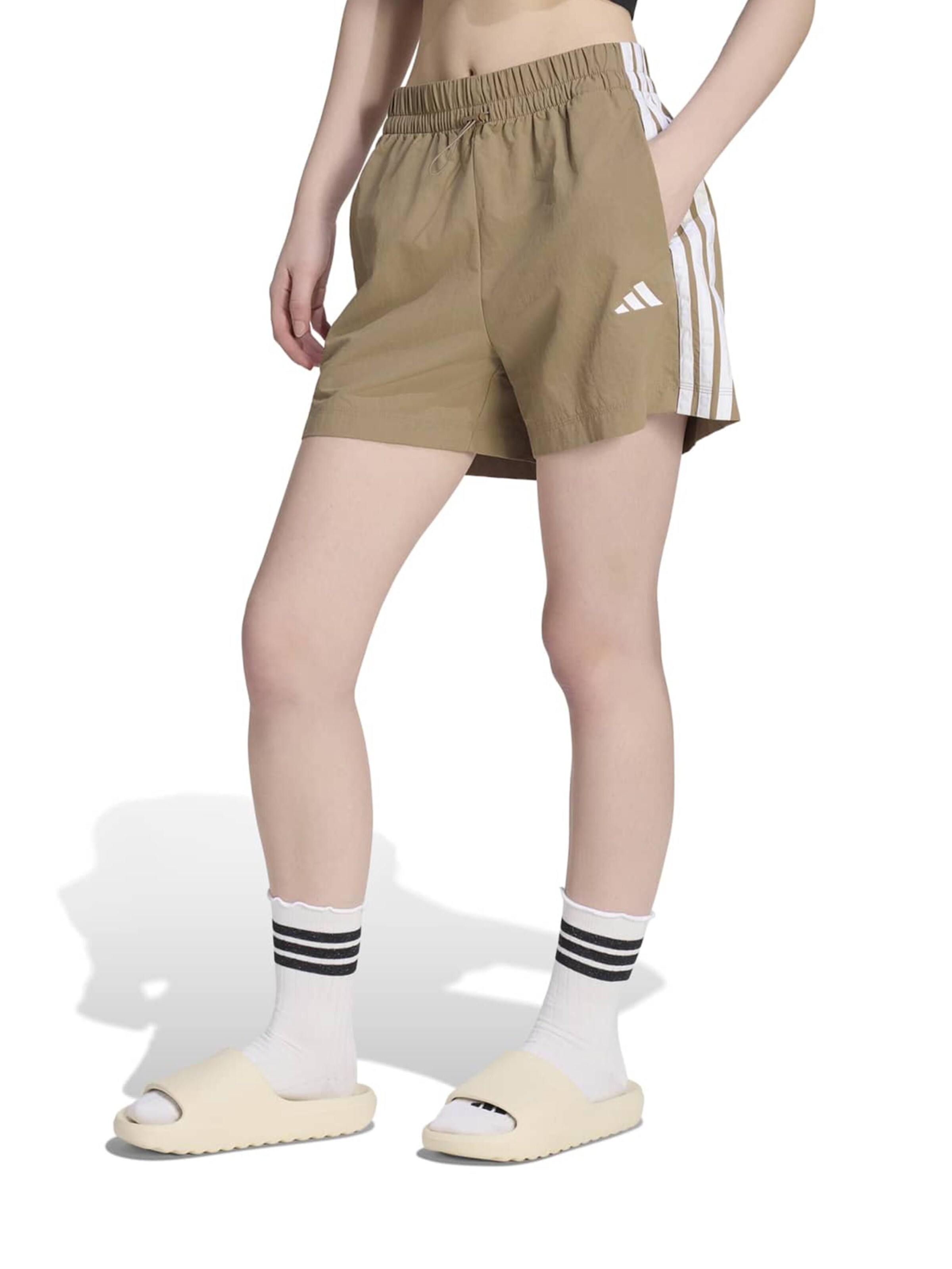 Loosefit Pantalon de sport ADIDAS SPORTSWEAR en vert : devant