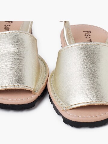 Pisamonas Sandal in Gold