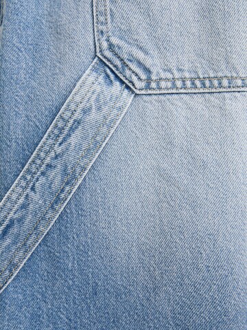 Bershka Loosefit Jeans in Blau