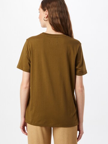 T-shirt 'Military Narrative' Superdry en vert