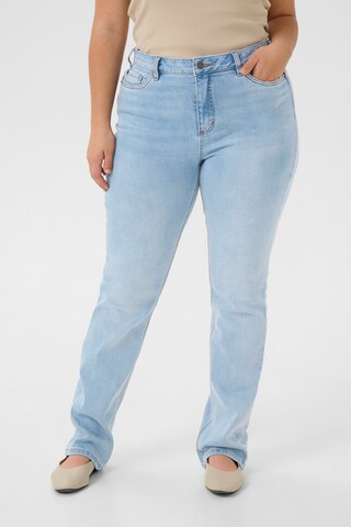 KAFFE CURVE Regular Jeans 'KCSina' in Blau: Vorderseite