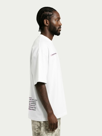 T-Shirt 'Unlimited Love' Farfromlove en blanc