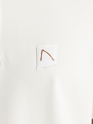 T-Shirt 'Nael' CHASIN' en blanc