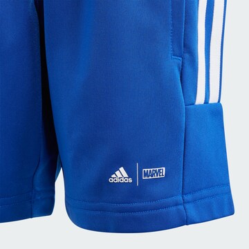 ADIDAS SPORTSWEAR Trainingspak 'Adidas x Marvel Avengers' in Blauw