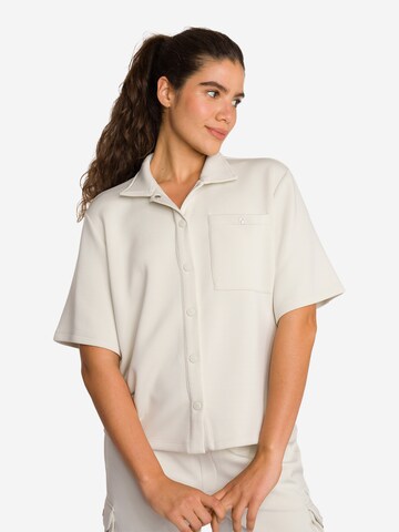 OCEANSAPART Blouse 'Cruz' in Beige: front