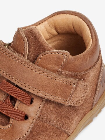 Chaussure basse 'Kiwa ' Wheat en marron